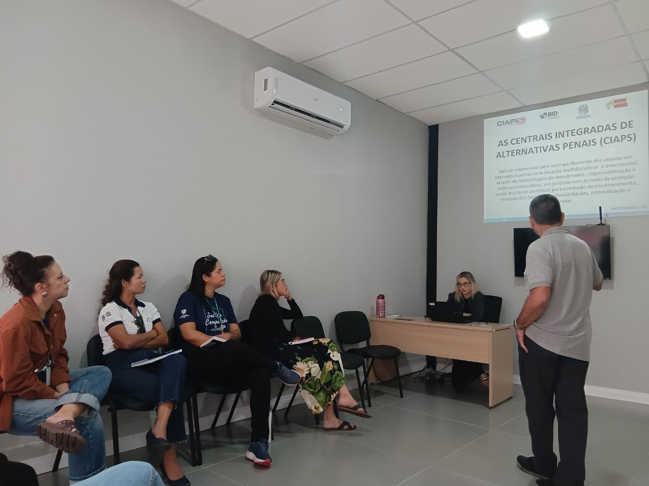 Visita SEAS - Serviço Especializado em Abordagem Social à CIAPES Serra